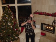 Click to Enter 'Xmas03cloes 003' Page